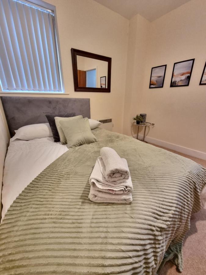 2 Bedroom - City Centre Location - Perfect For Family'S Bradford  Exteriör bild