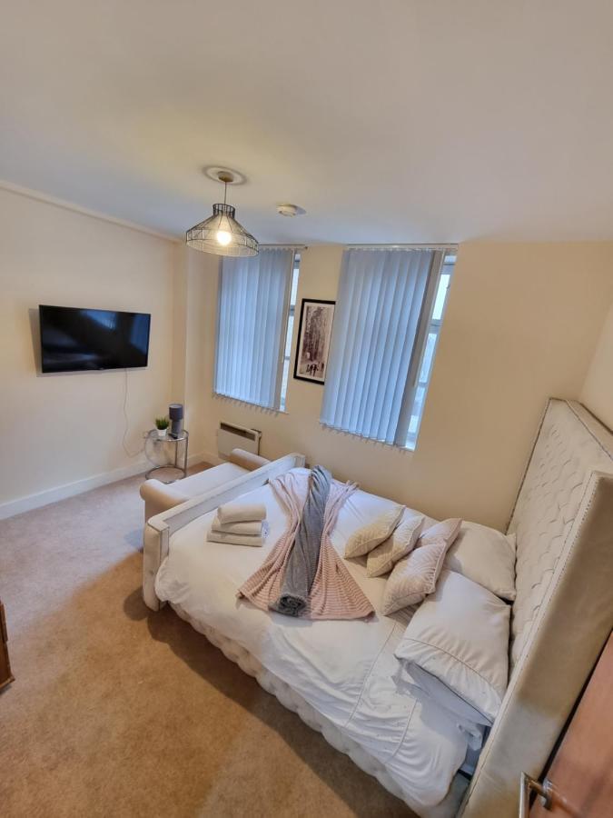 2 Bedroom - City Centre Location - Perfect For Family'S Bradford  Exteriör bild